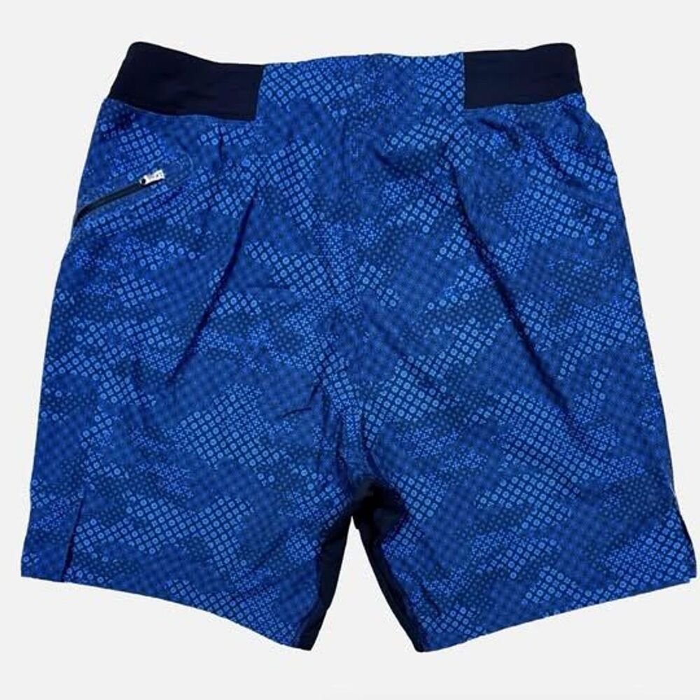 Lululemon THE Short 8 Blue Camo Unlined Men M Athletic Gym Workout Runner